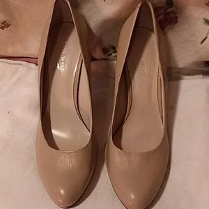 Tan nine west casual heels